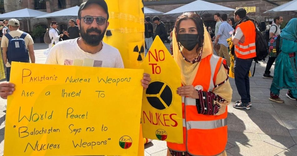 بی این ایم کا جرمنی میں پاکستان کے جوہری تجربات کے خلاف احتجاج: بلوچستان مہلک بیماریوں اور ماحولیاتی تباہی کا شکار ہے