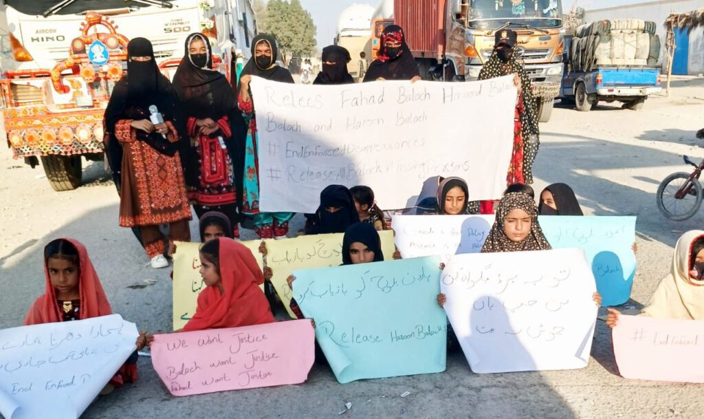مند: لاپتہ نوجوانوں کے لواحقین اور انتظامیہ کے مذاکرات کامیاب، احتجاج ختم